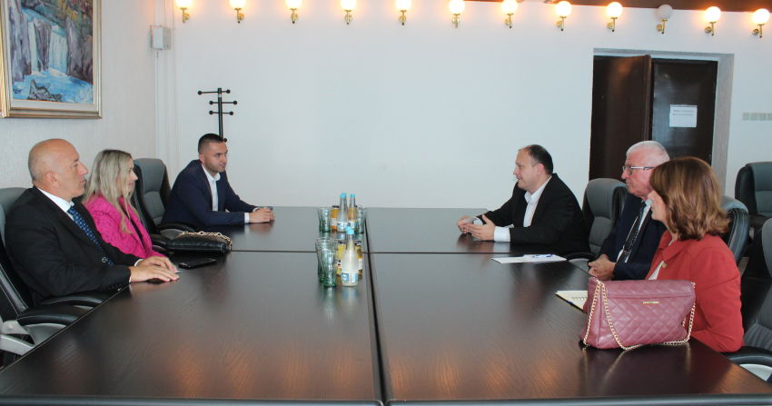 Premijer Bosansko-podrinjskog kantona Goražde Edin Ćulov sa ministrima posjetio Srednjobosanski kanton