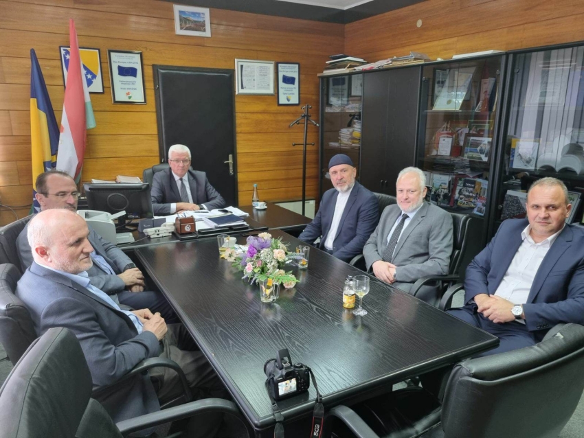 Rukovodioci institucija Islamske zajednice u Travniku u posjeti premijeru Kantona SBK